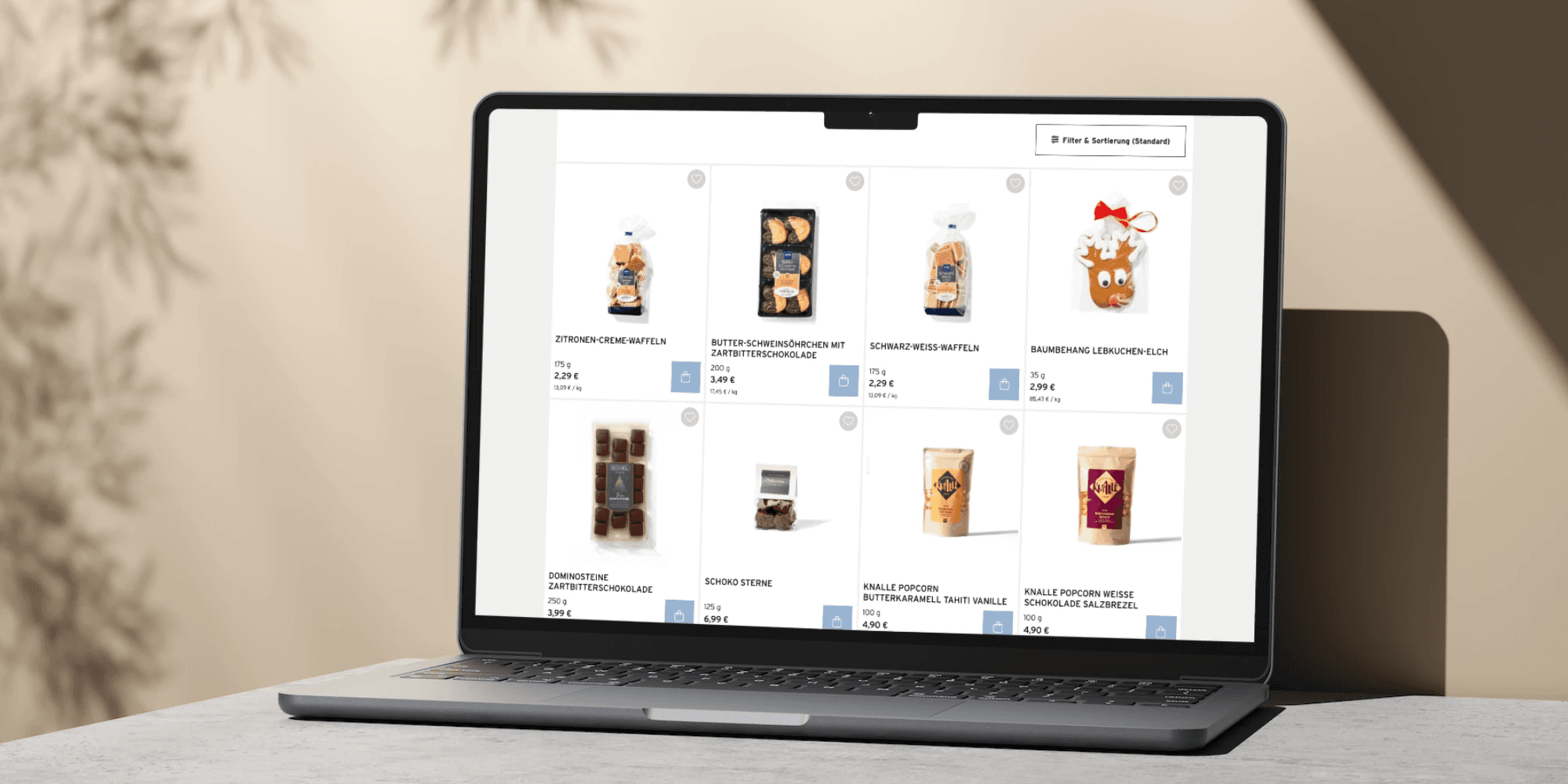 Billede af en laptop med Arko GmbH' website